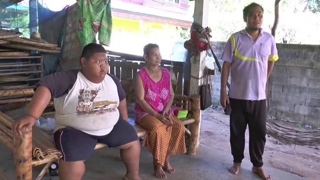 เด็ก 11 ขวบ หนัก 150 กก. เด็ก 11 ขวบ หนัก 150 กก.