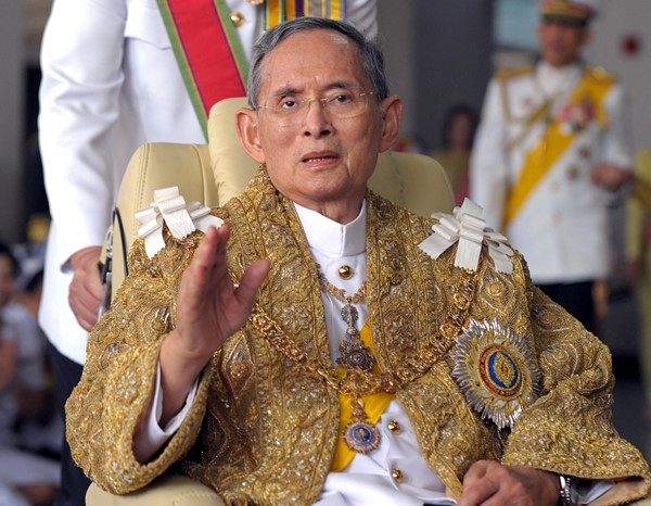 พระบาทสมเด็จพระปรมินทรมหาภูมิพลอดุลยเดช พระบาทสมเด็จพระปรมินทรมหาภูมิพลอดุลยเดช