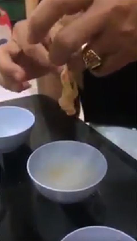 ขนมปังหมูหย็อง ขนมปังหมูหย็อง