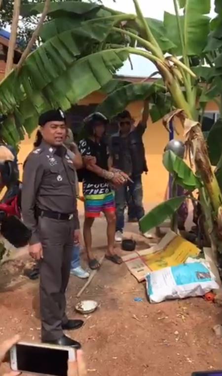 คุม ไอ้น็อต ทำแผนคดีน้องรัน สารภาพลวงมาหวังชิงรถ เข้าห้องปุ๊บ-แทงไม่ยั้ง คุม ไอ้น็อต ทำแผนคดีน้องรัน สารภาพลวงมาหวังชิงรถ เข้าห้องปุ๊บ-แทงไม่ยั้ง