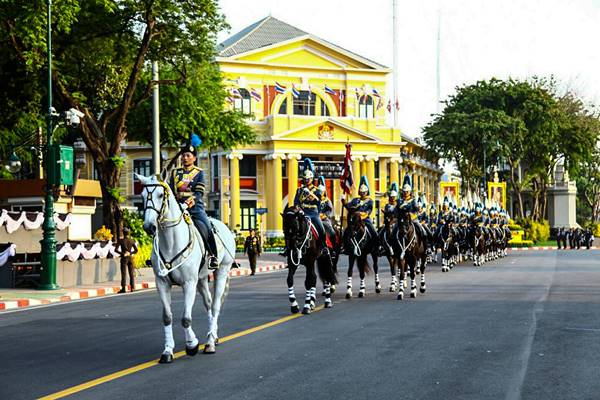 พระองค์หญิงสิริวัณณวรีฯ ทรงม้านำริ้วขบวนที่ 6 พระองค์หญิงสิริวัณณวรีฯ ทรงม้านำริ้วขบวนที่ 6