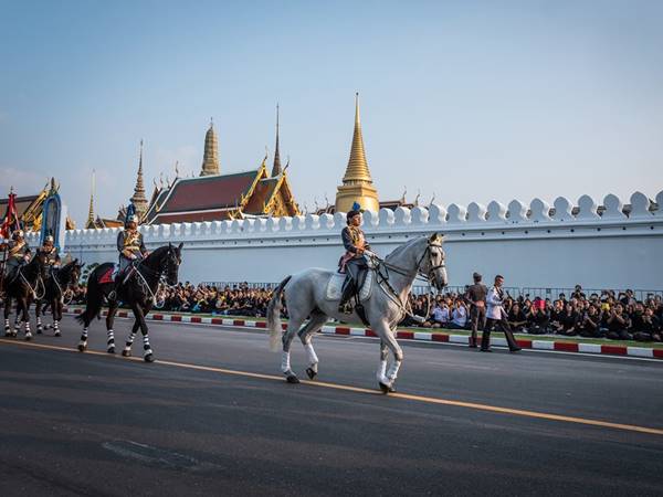 พระองค์หญิงสิริวัณณวรีฯ ทรงม้านำริ้วขบวนที่ 6 พระองค์หญิงสิริวัณณวรีฯ ทรงม้านำริ้วขบวนที่ 6