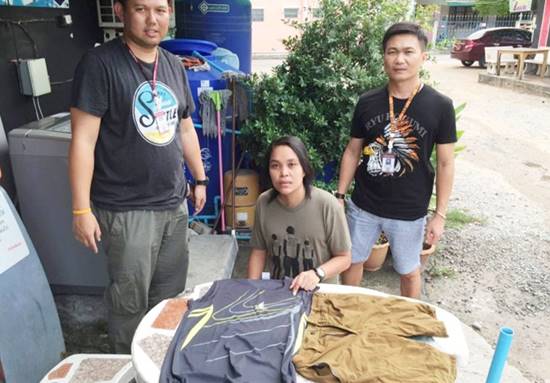 รวบสาวหล่อเจอ ATM เสียบลืมคาตู้ สุ่มรหัสกดเงิน 5 หมื่นไปเปย์เพื่อน รวบสาวหล่อเจอ ATM เสียบลืมคาตู้ สุ่มรหัสกดเงิน 5 หมื่นไปเปย์เพื่อน