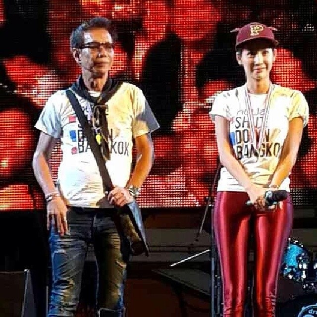 แตงโม ภัทรธิดา ขึ้นเวที กปปส. แตงโม ภัทรธิดา ขึ้นเวที กปปส.