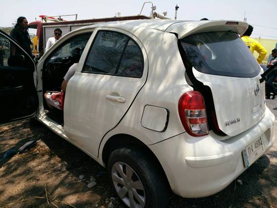 สยอง ! นิสสันมาร์ชประสานงาเบนซ์ จุดกลับรถหัวหิน สังเวย 2 ศพ สยอง ! นิสสันมาร์ชประสานงาเบนซ์ จุดกลับรถหัวหิน สังเวย 2 ศพ