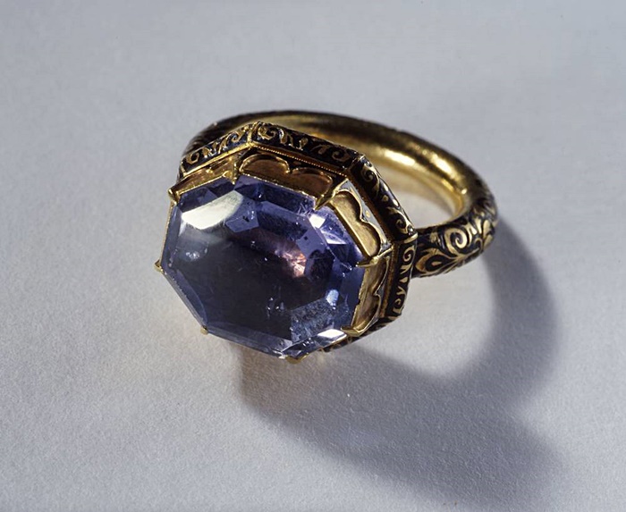 ปล้น ปล้น