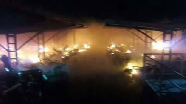 เพลิงไหม้ลานจอดรถโตโยต้า เพลิงไหม้ลานจอดรถโตโยต้า