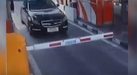 เผยแล้ว! คลิป #เบนซ์ดำ แหกด่านทางด่วนพระราม 4 เผยแล้ว! คลิป #เบนซ์ดำ แหกด่านทางด่วนพระราม 4