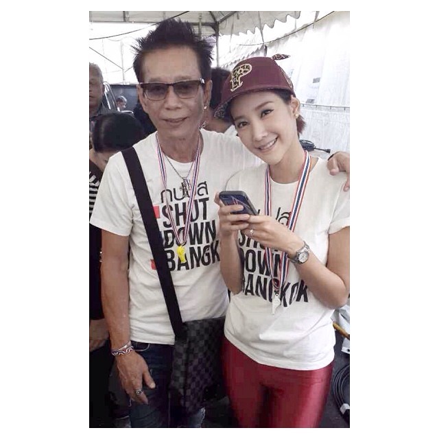 แตงโม ภัทรธิดา ขึ้นเวที กปปส. แตงโม ภัทรธิดา ขึ้นเวที กปปส.