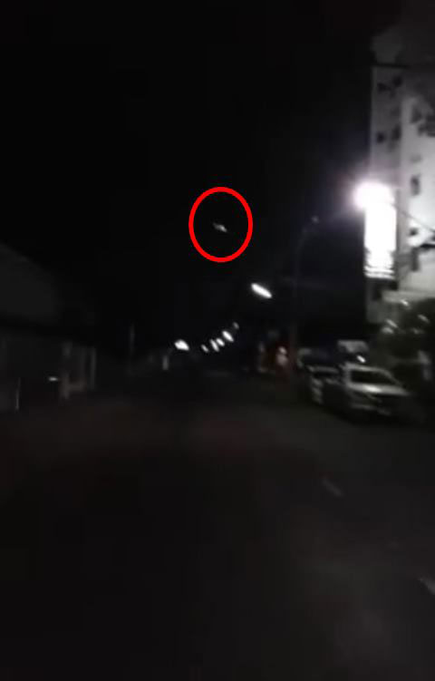 มาอีกลูก ! ไฟร์บอลจากนอกโลก สว่างวาบเหนือกรุงเทพฯ ช่วงเช้ามืด มาอีกลูก ! ไฟร์บอลจากนอกโลก สว่างวาบเหนือกรุงเทพฯ ช่วงเช้ามืด