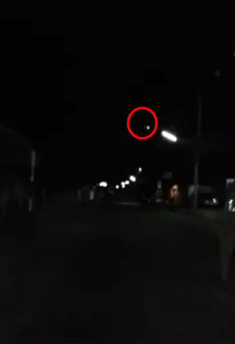 มาอีกลูก ! ไฟร์บอลจากนอกโลก สว่างวาบเหนือกรุงเทพฯ ช่วงเช้ามืด มาอีกลูก ! ไฟร์บอลจากนอกโลก สว่างวาบเหนือกรุงเทพฯ ช่วงเช้ามืด