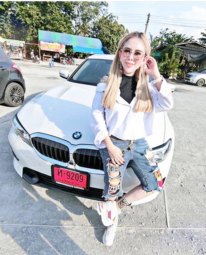 แม่มณี แม่มณี