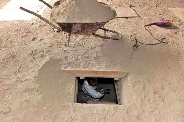 เอล ชาโป ราชันค้ายาระดับโลกถูกจับอีกครั้ง หลังขุดอุโมงค์แหกคุก 6 เดือนก่อน เอล ชาโป ราชันค้ายาระดับโลกถูกจับอีกครั้ง หลังขุดอุโมงค์แหกคุก 6 เดือนก่อน