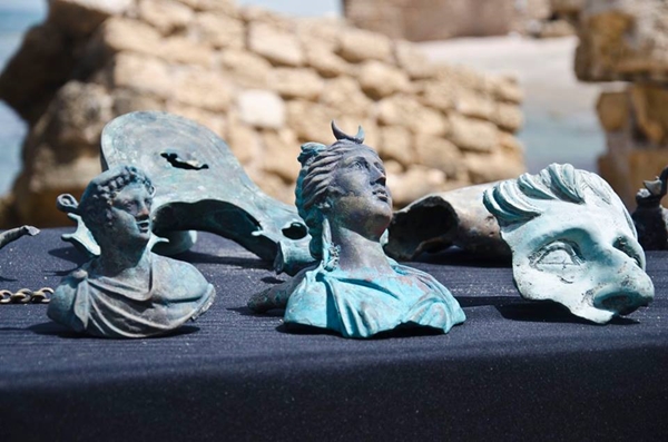 กรุสมบัติเก่าแก่สมัยจักรวรรดิโรมัน กรุสมบัติเก่าแก่สมัยจักรวรรดิโรมัน