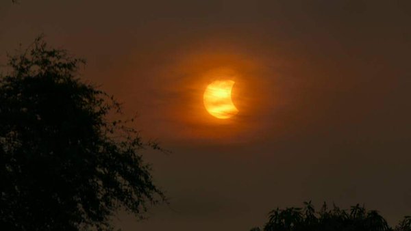 ประมวลภาพปรากฏการณ์ตืนตา สุริยุปราคา 9 มีนาคม 2559ประมวลภาพปรากฏการณ์ตืนตา สุริยุปราคา 9 มีนาคม 2559 ประมวลภาพปรากฏการณ์ตืนตา สุริยุปราคา 9 มีนาคม 2559