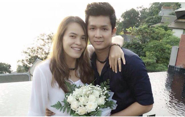 กัปตันกิ๊ฟ วิลาวัณย์ รับหมั้นแฟนหนุ่ม กัปตันกิ๊ฟ วิลาวัณย์ รับหมั้นแฟนหนุ่ม