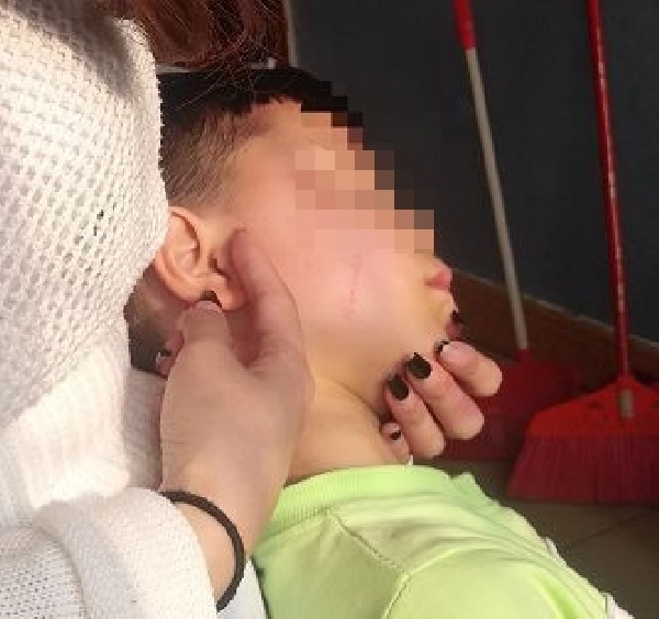 เด็กทำกระจกแตก เด็กทำกระจกแตก