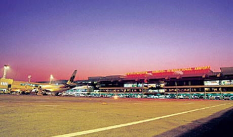 ย้อนดูเหตุการณ์ 23 ปี โศกนาฏกรรมเครื่องบิน Lauda Air ตกในไทย ย้อนดูเหตุการณ์ 23 ปี โศกนาฏกรรมเครื่องบิน Lauda Air ตกในไทย