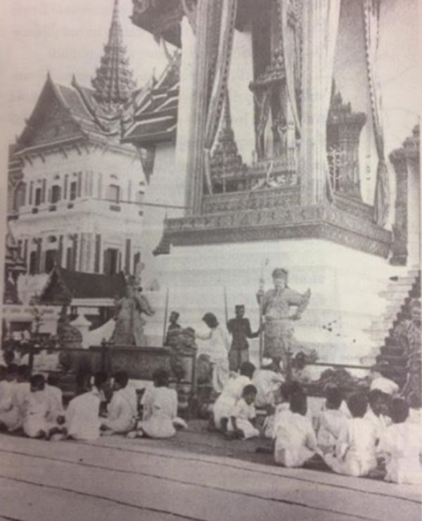 ลักพระศพ ลักพระศพ