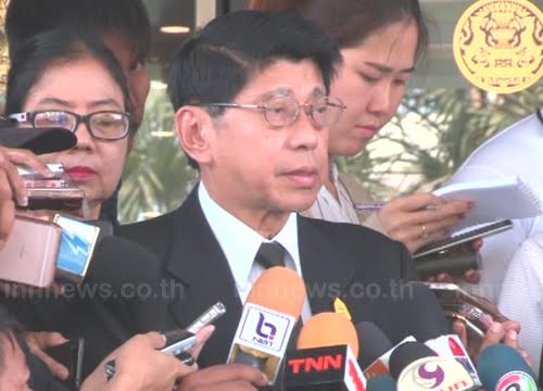 นายกฯ ทูลเกล้าฯ แก้ร่างรัฐธรรมนูญแล้ว วิษณุ เครืองาม ยัน โรดแม็ปไม่เคลื่อน นายกฯ ทูลเกล้าฯ แก้ร่างรัฐธรรมนูญแล้ว วิษณุ เครืองาม ยัน โรดแม็ปไม่เคลื่อน