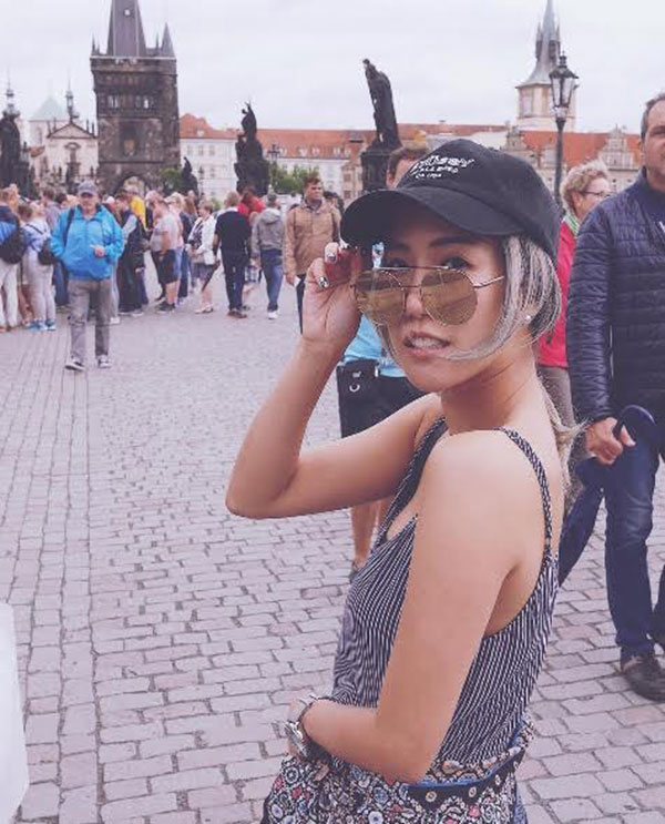 ดราม่าเนะ อโณทัย แปะสติ๊กเกอร์ทั่วเวียนนา ดราม่าเนะ อโณทัย แปะสติ๊กเกอร์ทั่วเวียนนา