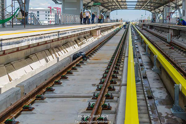 สาวท้องตกรางรถไฟแอร์พอร์ตลิงก์ สาวท้องตกรางรถไฟแอร์พอร์ตลิงก์