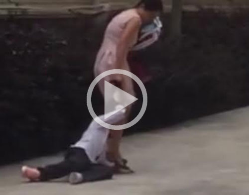 ครูประถมจิกหัวเด็กหญิงลากกับพื้น ครูประถมจิกหัวเด็กหญิงลากกับพื้น