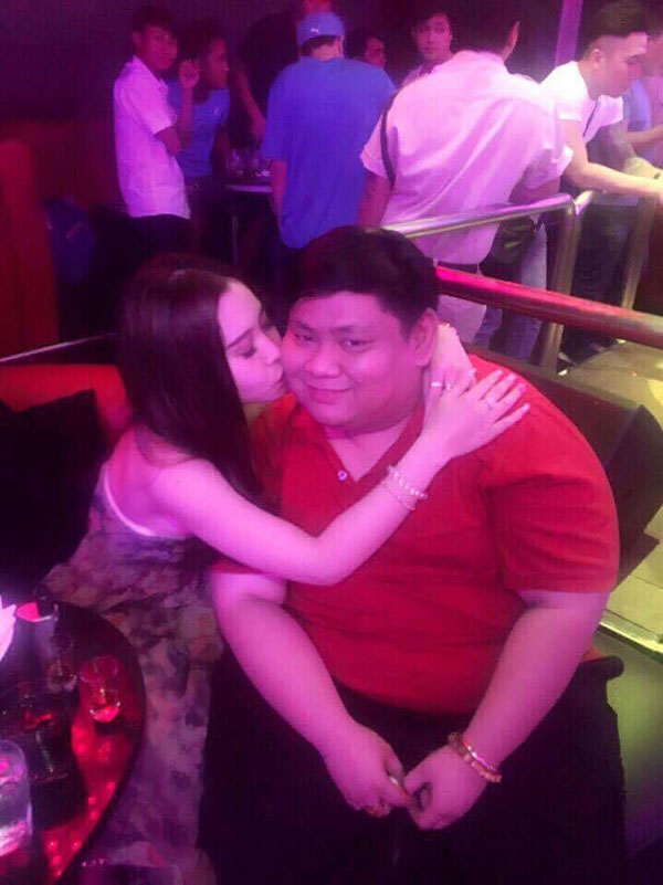 คู่รักเวียดนามเมินคนวิจารณ์ หลังถูกซัด สาวสวย-หนุ่มอ้วน คบกันไปได้ยังไง คู่รักเวียดนามเมินคนวิจารณ์ หลังถูกซัด สาวสวย-หนุ่มอ้วน คบกันไปได้ยังไง