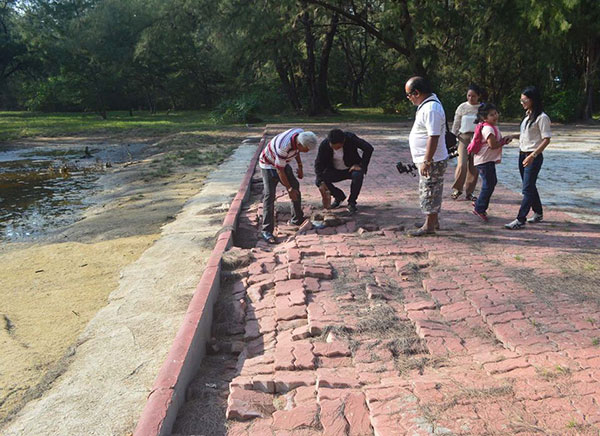 แฉ อาคารแหลมตะลุมพุก ติดแอร์กลางแจ้ง ผลาญงบ 23 ล้าน แฉ อาคารแหลมตะลุมพุก ติดแอร์กลางแจ้ง ผลาญงบ 23 ล้าน