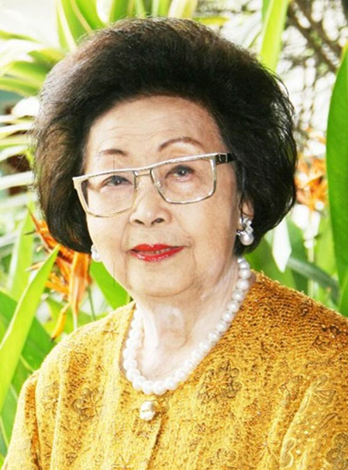 เชิดชูเกียรติ ๑๗ ศิลปินแห่งชาติ ๒๕๖๐ เชิดชูเกียรติ ๑๗ ศิลปินแห่งชาติ ๒๕๖๐