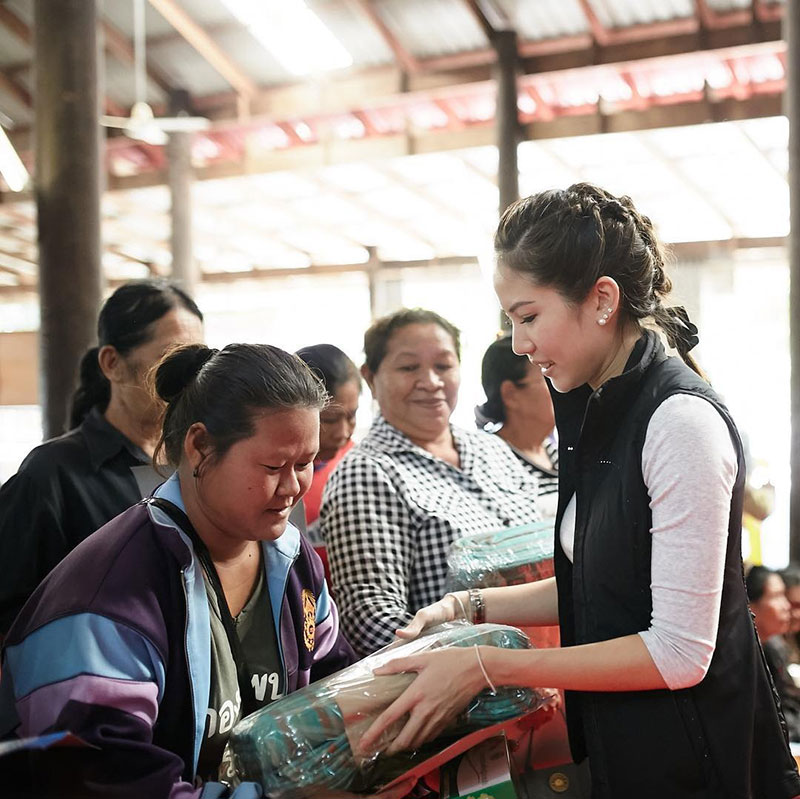 ตั๊น จิตภัทร์ เจอแฉขี่จักรยานราคา 4 แสน แต่ขอเงินกองทุนยุติธรรม ช่วยประกันตัว ตั๊น จิตภัทร์ เจอแฉขี่จักรยานราคา 4 แสน แต่ขอเงินกองทุนยุติธรรม ช่วยประกันตัว