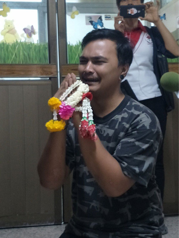 จ๊อด โจ๋ในคลิปเตะคนแก่ขี่ซาเล้ง ร่ำไห้ขอขมาคุณตา จ๊อด โจ๋ในคลิปเตะคนแก่ขี่ซาเล้ง ร่ำไห้ขอขมาคุณตา