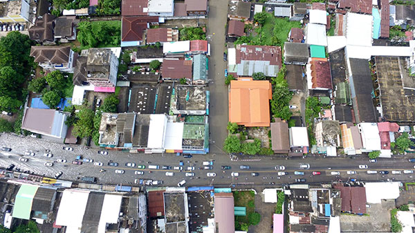 น้ำท่วมพิษณุโลก หลังฝนถล่มหนัก ถนนหลายสายในตัวเมือง น้ำสูงครึ่งเมตร น้ำท่วมพิษณุโลก หลังฝนถล่มหนัก ถนนหลายสายในตัวเมือง น้ำสูงครึ่งเมตร