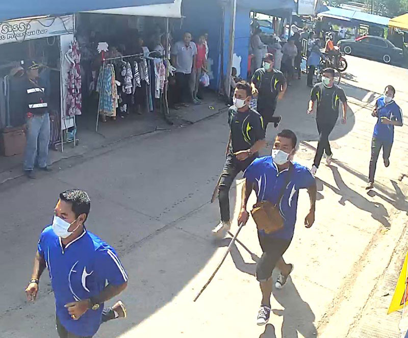 มาเฟีย ส่งนักเลงกว่าครึ่งร้อยถล่มตลาด เจ้าของแฉปมเลิกจ่ายส่วยบิ๊กท้องถิ่น มาเฟีย ส่งนักเลงกว่าครึ่งร้อยถล่มตลาด เจ้าของแฉปมเลิกจ่ายส่วยบิ๊กท้องถิ่น