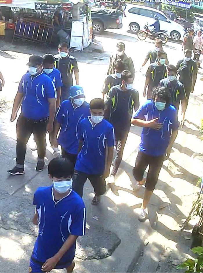 มาเฟีย ส่งนักเลงกว่าครึ่งร้อยถล่มตลาด เจ้าของแฉปมเลิกจ่ายส่วยบิ๊กท้องถิ่น มาเฟีย ส่งนักเลงกว่าครึ่งร้อยถล่มตลาด เจ้าของแฉปมเลิกจ่ายส่วยบิ๊กท้องถิ่น