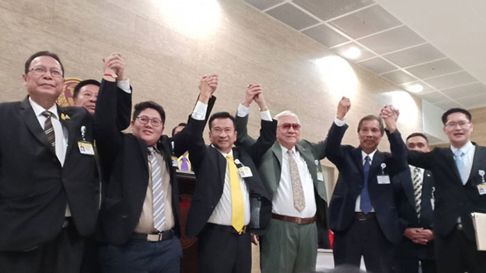 กวินนาถ ตาคีย์ กวินนาถ ตาคีย์