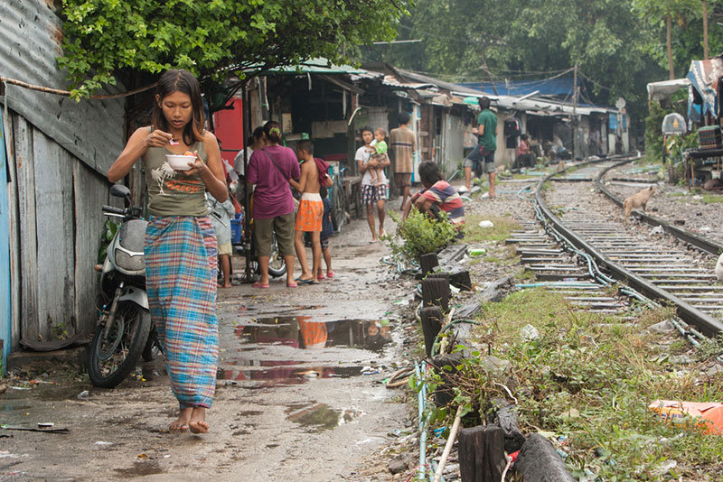ผู้ลี้ภัยในเมือง ลมหายใจที่ยังรอความหวัง ผู้ลี้ภัยในเมือง ลมหายใจที่ยังรอความหวัง