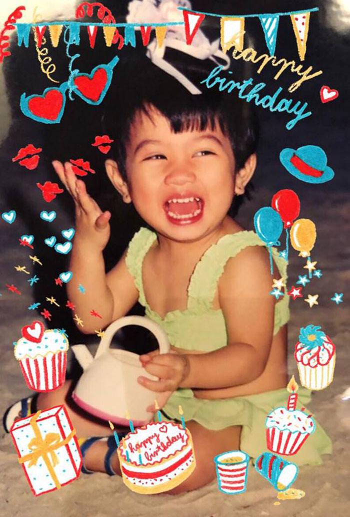 ภาพหาชมยาก.. สมเด็จพระเจ้าอยู่หัว ทรงอุ้ม พระองค์หญิงสิริวัณณวรีฯ เมื่อครั้งทรงพระเยาว์ ภาพหาชมยาก.. สมเด็จพระเจ้าอยู่หัว ทรงอุ้ม พระองค์หญิงสิริวัณณวรีฯ เมื่อครั้งทรงพระเยาว์