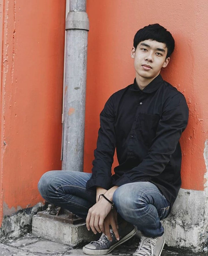 สาว ๆ กรี๊ด น้องชายครูไอซ์ หล่อไม่แพ้พี่ สาว ๆ กรี๊ด น้องชายครูไอซ์ หล่อไม่แพ้พี่