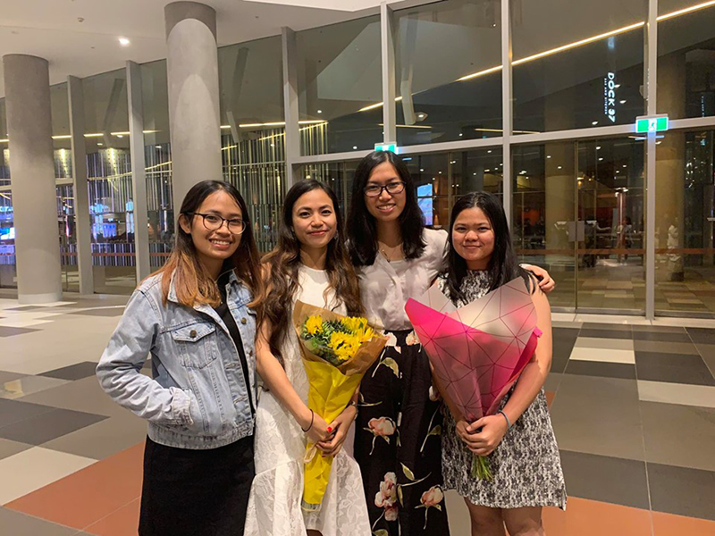 จากเด็กเก็บขยะในสลัม สู่บัณฑิต ม. ดัง ชีวิตเด็กสาวพลิกผัน เพราะได้รับโอกาส จากเด็กเก็บขยะในสลัม สู่บัณฑิต ม. ดัง ชีวิตเด็กสาวพลิกผัน เพราะได้รับโอกาส