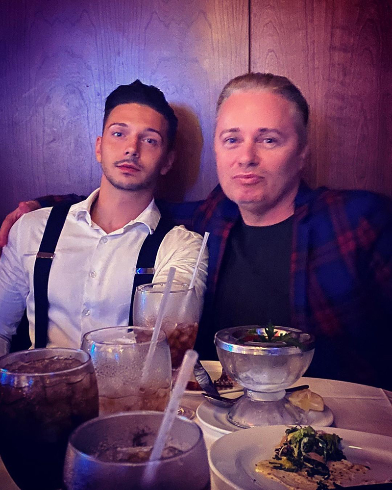 พ่อคบแฟนเก่าลูกสาว พ่อคบแฟนเก่าลูกสาว