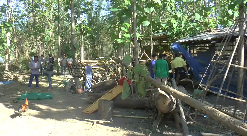 โจรชิงเงิน ผูกคอตาย โจรชิงเงิน ผูกคอตาย