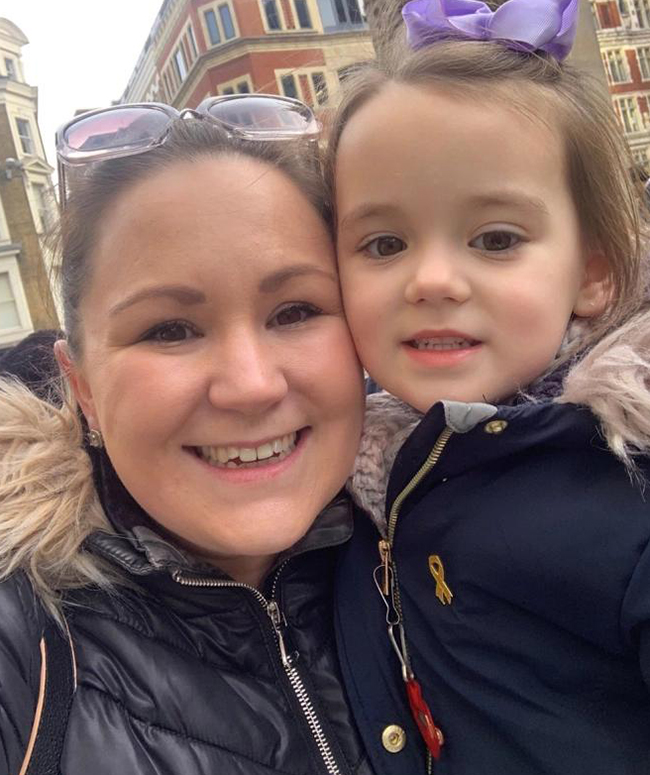 โรคมะเร็งจอตาในเด็ก โรคมะเร็งจอตาในเด็ก