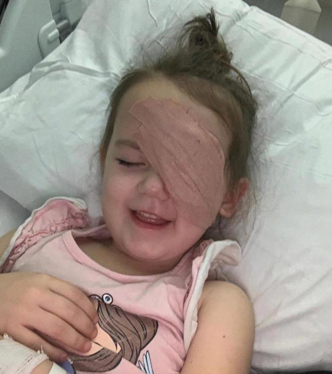 โรคมะเร็งจอตาในเด็ก โรคมะเร็งจอตาในเด็ก