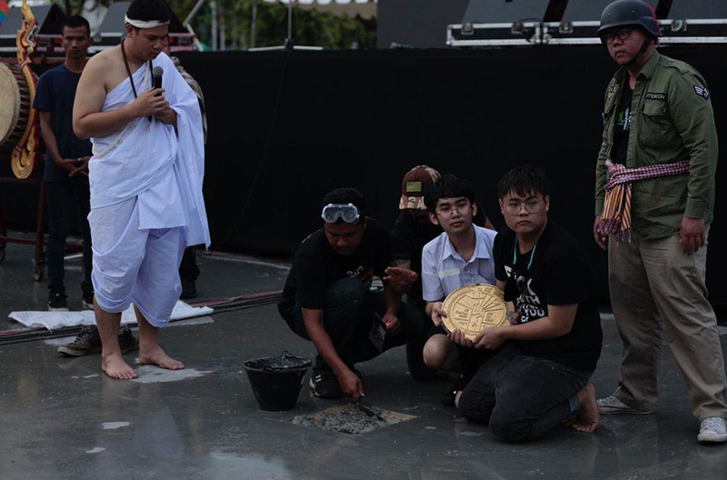 หมุดคณะราษฎร หมุดคณะราษฎร