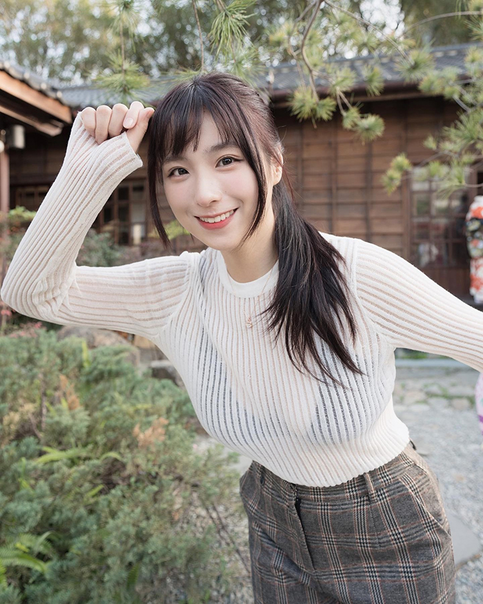 สาวอึ๋มไปลองบราคนละประเทศ สาวอึ๋มไปลองบราคนละประเทศ