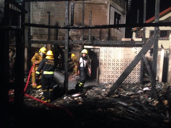 บอล เชิญยิ้ม เศร้า ! ไฟไหม้บ้านทั้งหลัง เสียใจเอาอัฐิพ่อออกมาไม่ได้ บอล เชิญยิ้ม เศร้า ! ไฟไหม้บ้านทั้งหลัง เสียใจเอาอัฐิพ่อออกมาไม่ได้