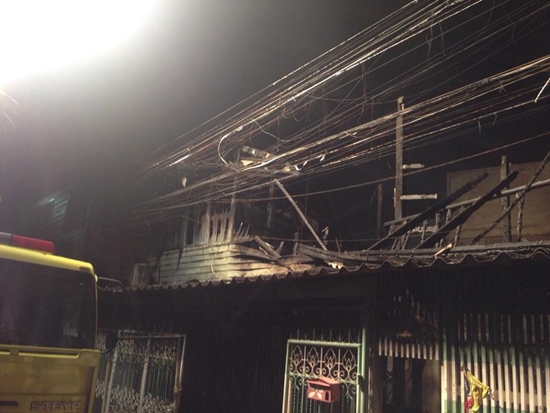 บอล เชิญยิ้ม เศร้า ! ไฟไหม้บ้านทั้งหลัง เสียใจเอาอัฐิพ่อออกมาไม่ได้ บอล เชิญยิ้ม เศร้า ! ไฟไหม้บ้านทั้งหลัง เสียใจเอาอัฐิพ่อออกมาไม่ได้