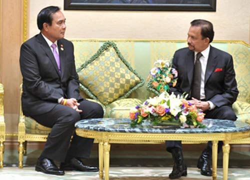 ประยุทธ์ เข้าเฝ้าฯ สมเด็จพระราชาธิบดีแห่งบรูไน ประยุทธ์ เข้าเฝ้าฯ สมเด็จพระราชาธิบดีแห่งบรูไน