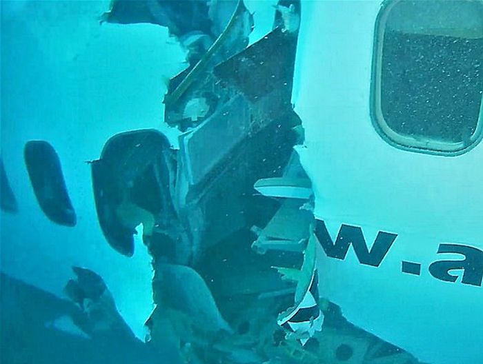 แอร์นิวกินี ตกทะเล แอร์นิวกินี ตกทะเล